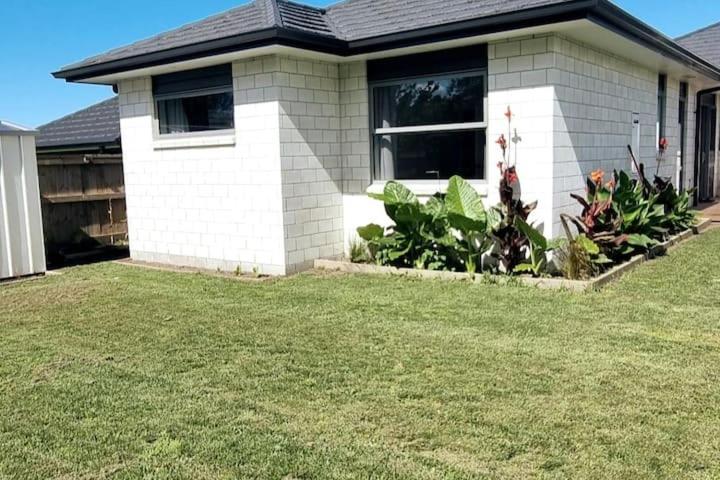 Guest House in Tepuke view 5