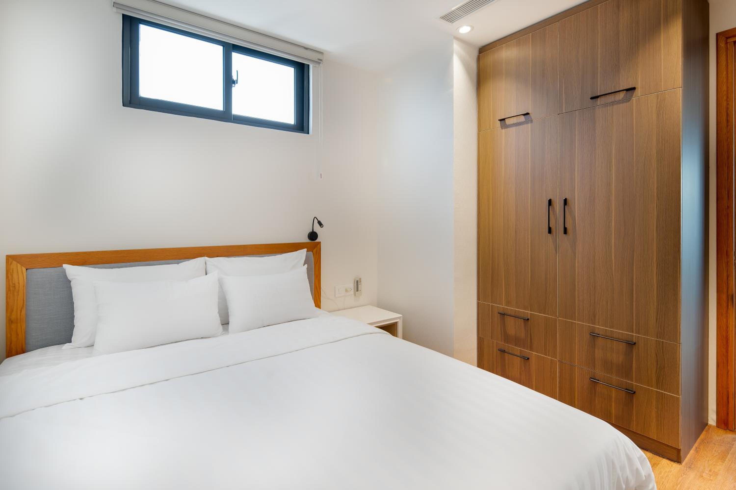 HH Residence - Serviced Apartment view 2