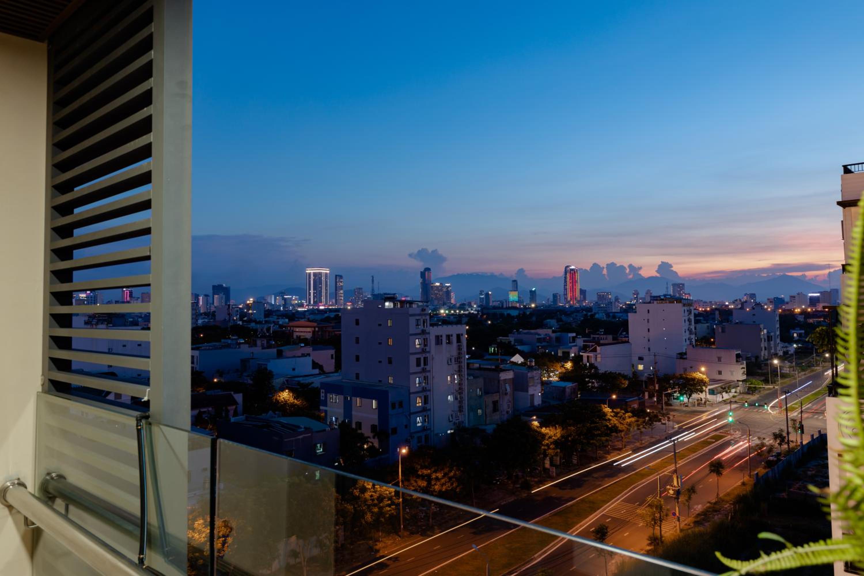 HH Residence - Serviced Apartment view 4