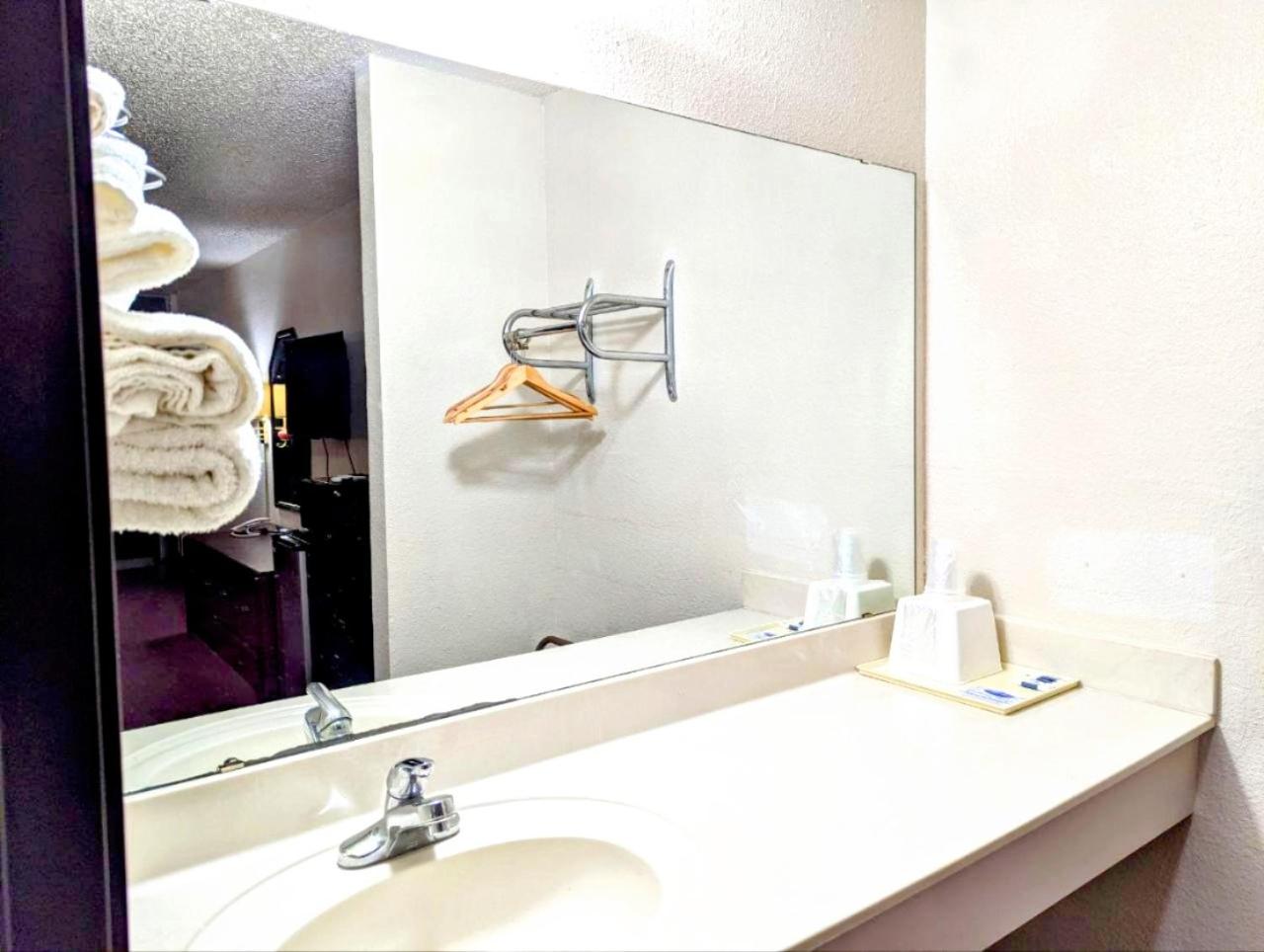 Luxury inn view 5
