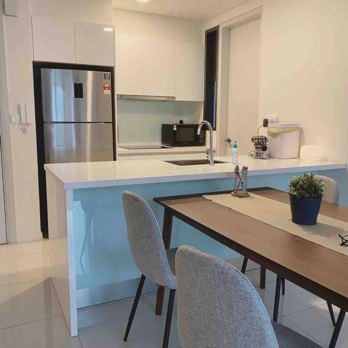 Modern Home Urban Lifestyle KL East Mall-Wifi-Netflix-WasherDryer-The Ridge