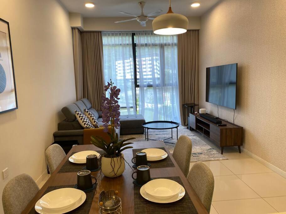 Modern Home Urban Lifestyle KL East Mall-Wifi-Netflix-WasherDryer-The Ridge