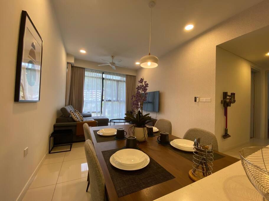 Modern Home Urban Lifestyle KL East Mall-Wifi-Netflix-WasherDryer-The Ridge