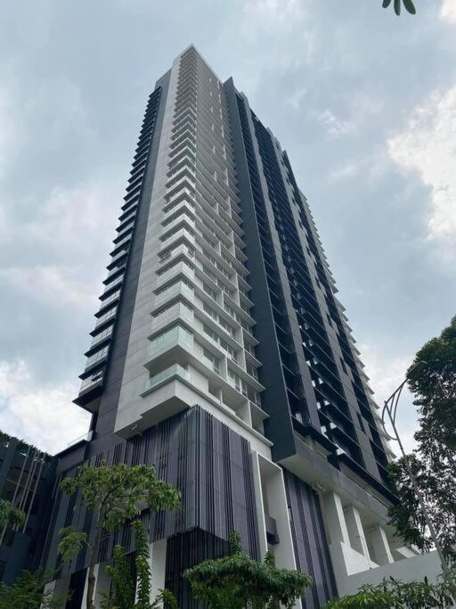 Modern Home Urban Lifestyle KL East Mall-Wifi-Netflix-WasherDryer-The Ridge