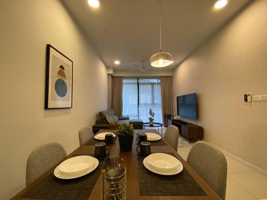 Modern Home Urban Lifestyle KL East Mall-Wifi-Netflix-WasherDryer-The Ridge
