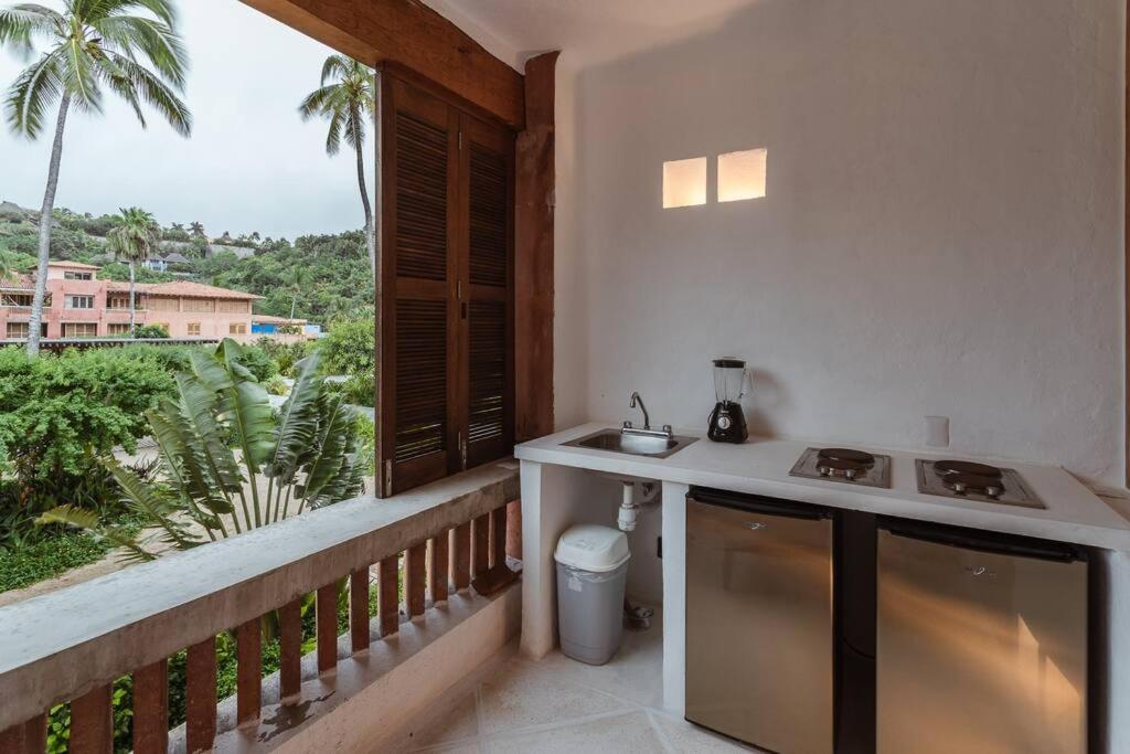Loft - 1 bedroom in El Careyes Club view 3