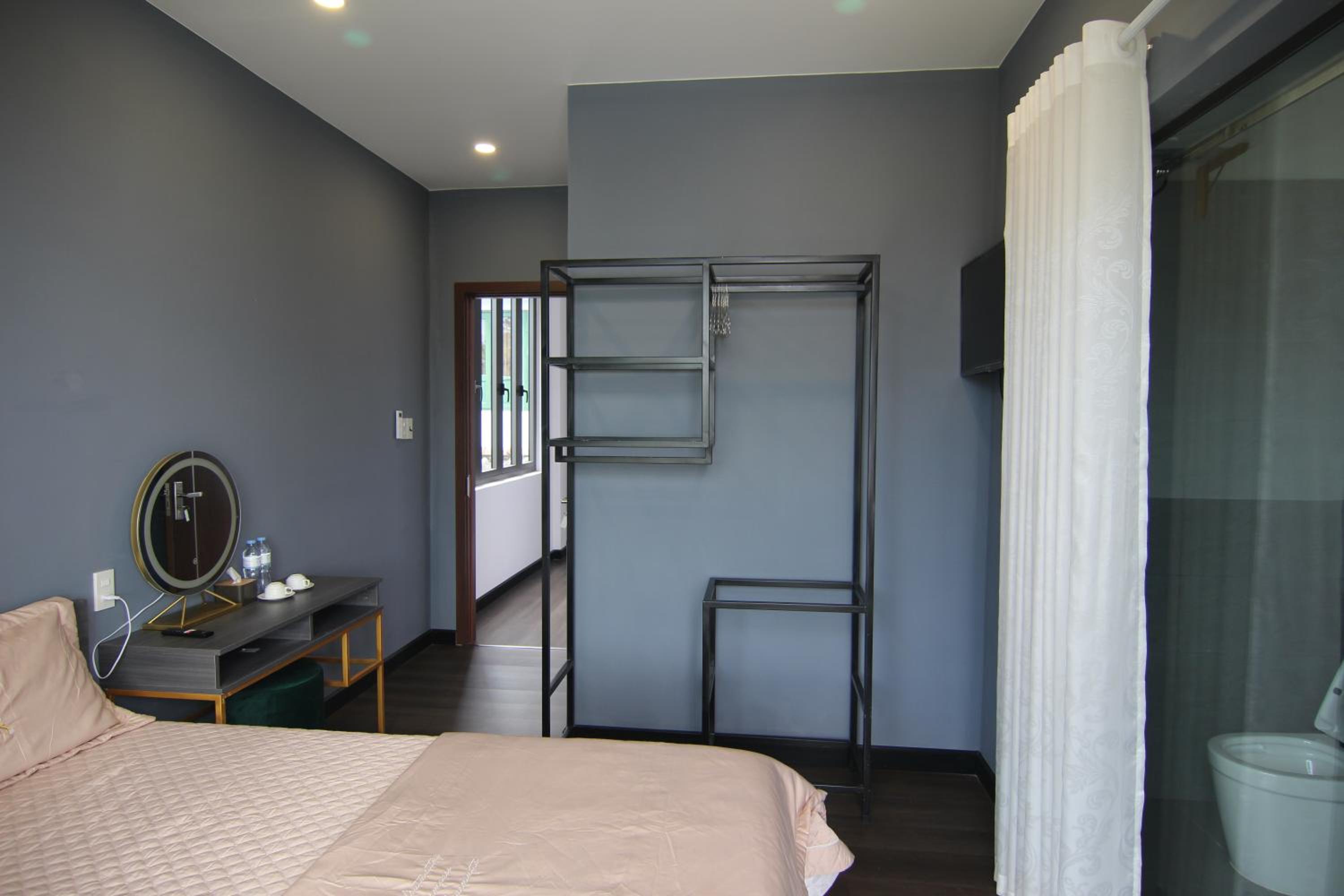 Photo 10