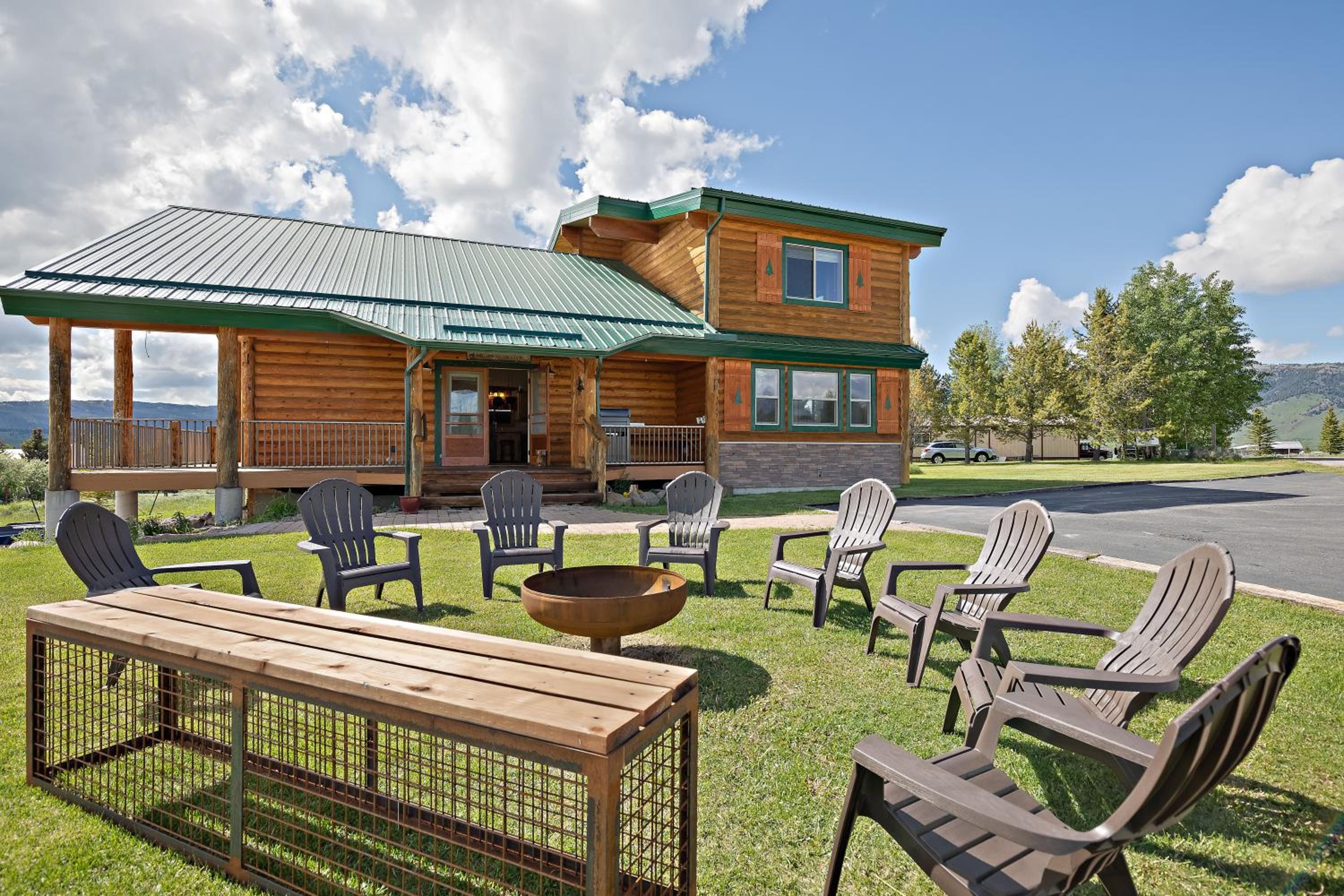 Henrys Hawk by KABINO Henrys Lake Hot Tub FirePit Pool Table Mtn & Water Views WiFi Satellite Fishing Trails view 3