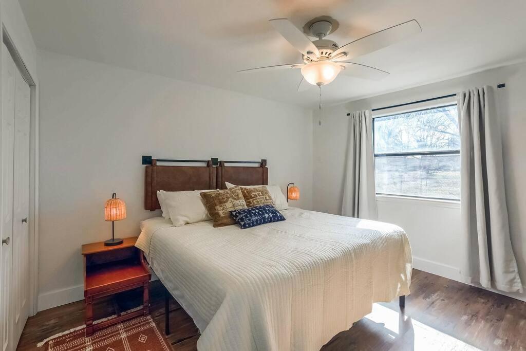 Wine Country Getaway for 12 with Biergarten, Fire Pit view 4