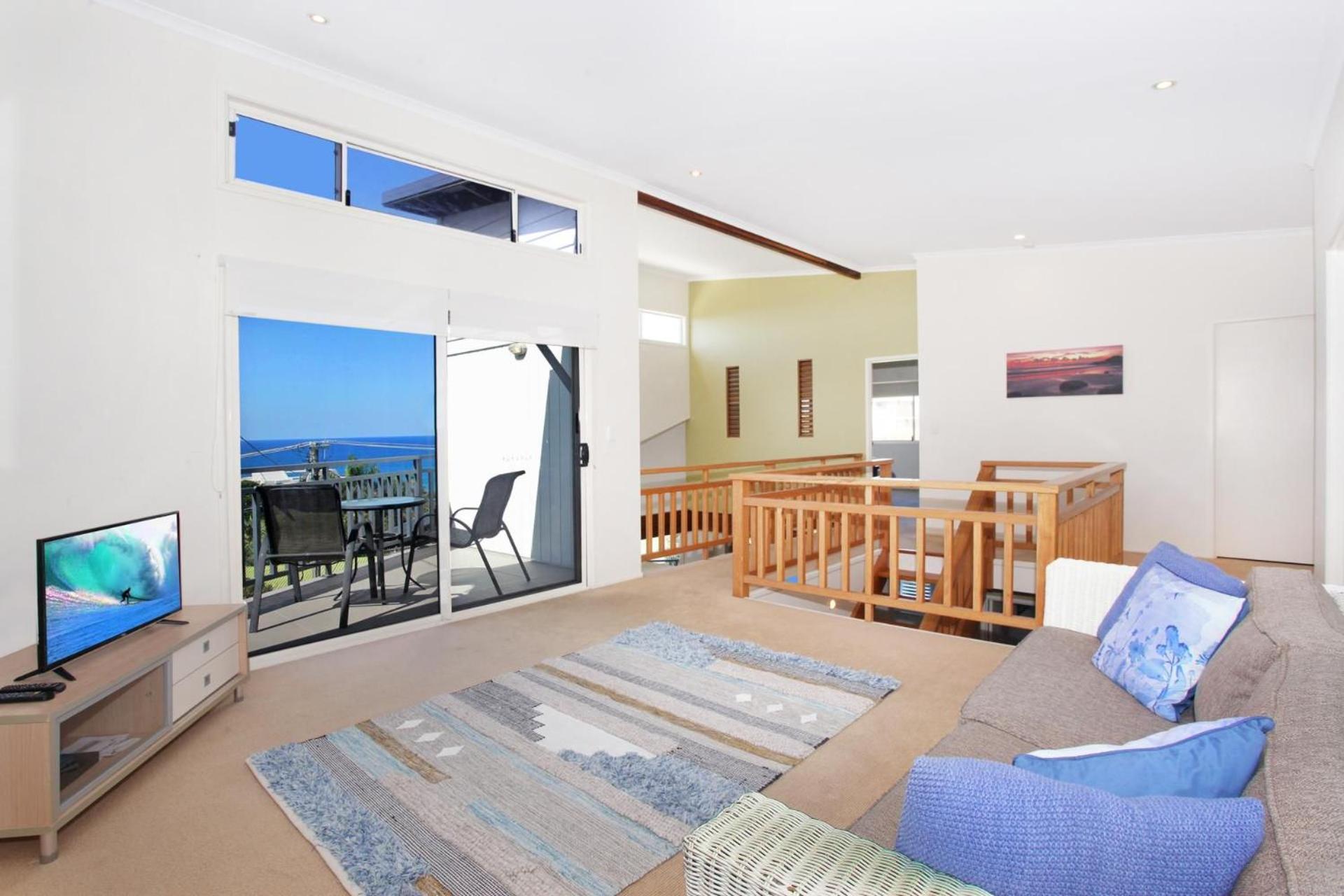 10 Barra Crescent