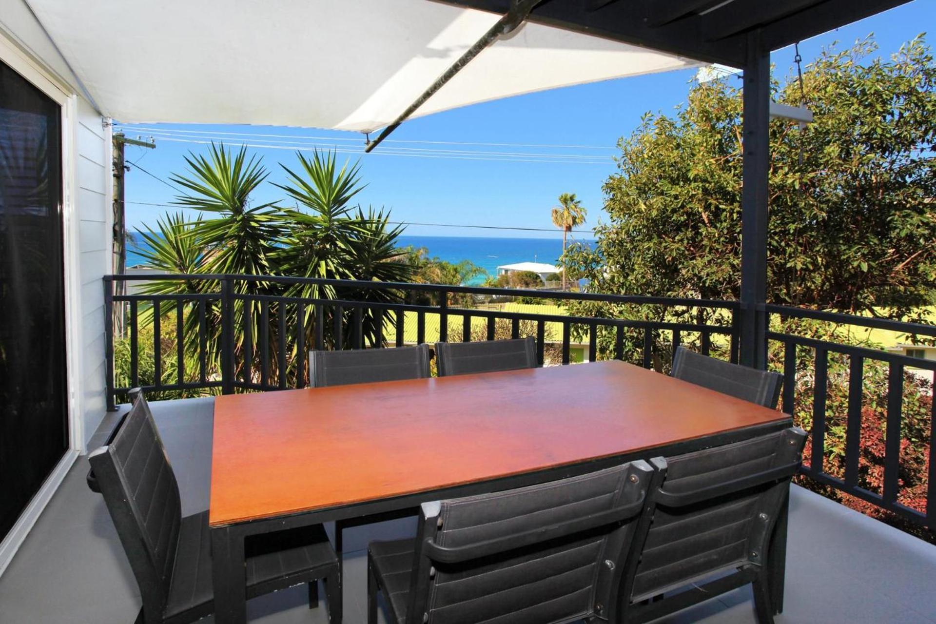 10 Barra Crescent
