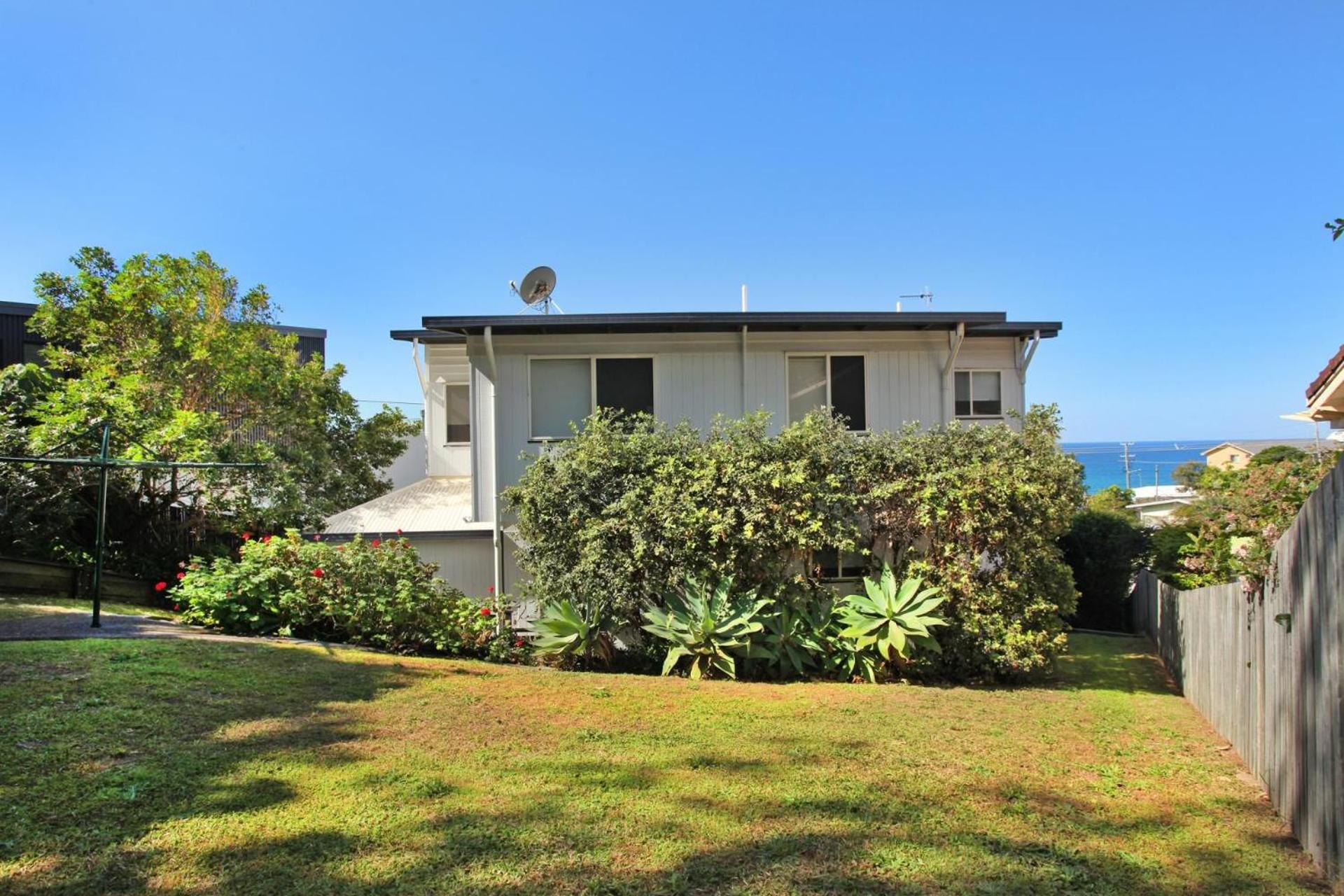 10 Barra Crescent