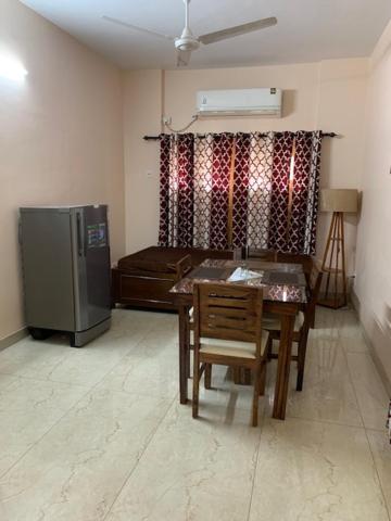 Lovely 2 Bedroom Apartment with kitchen & 2 washrooms view 2