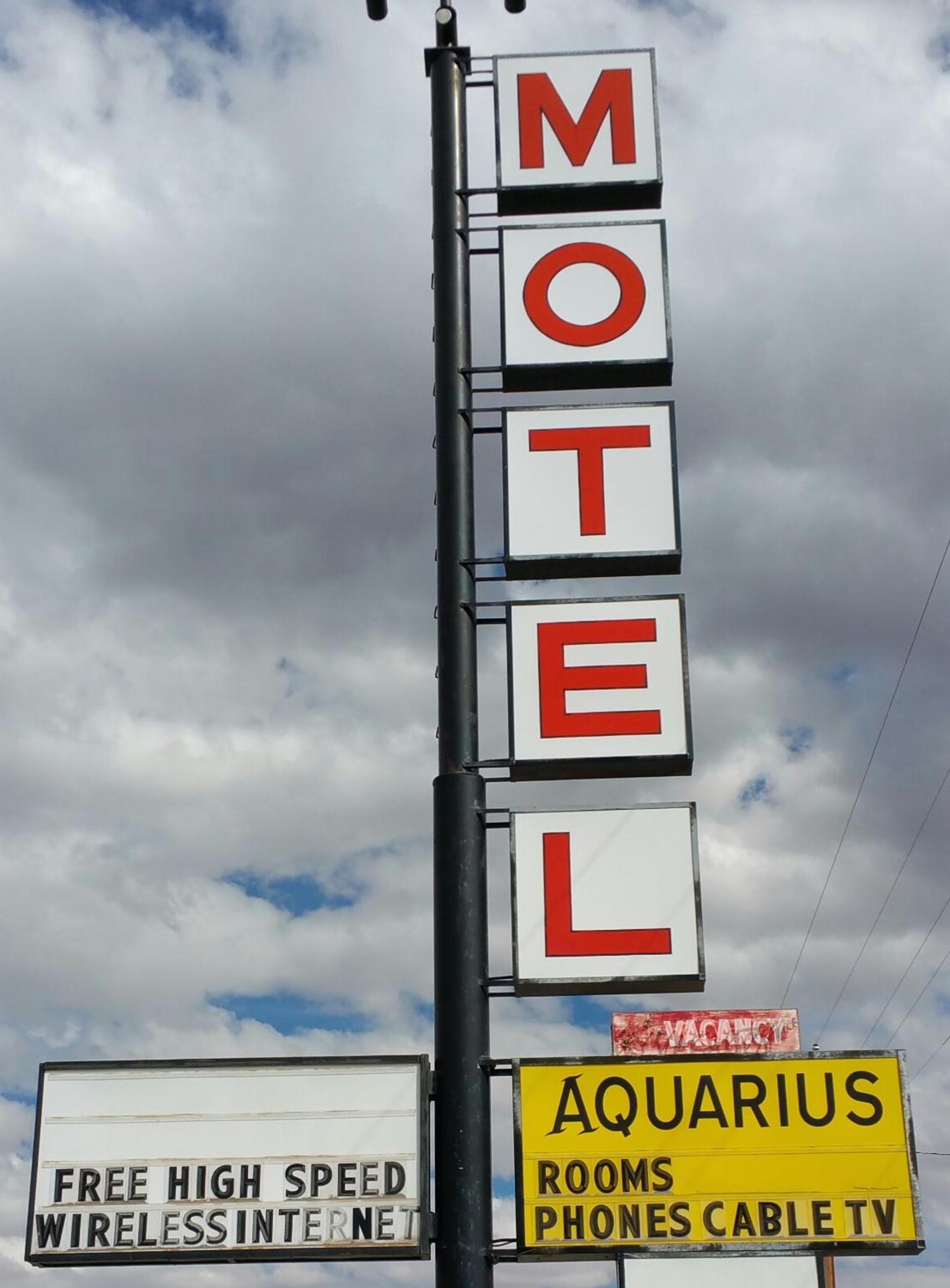 Aquarius Inn