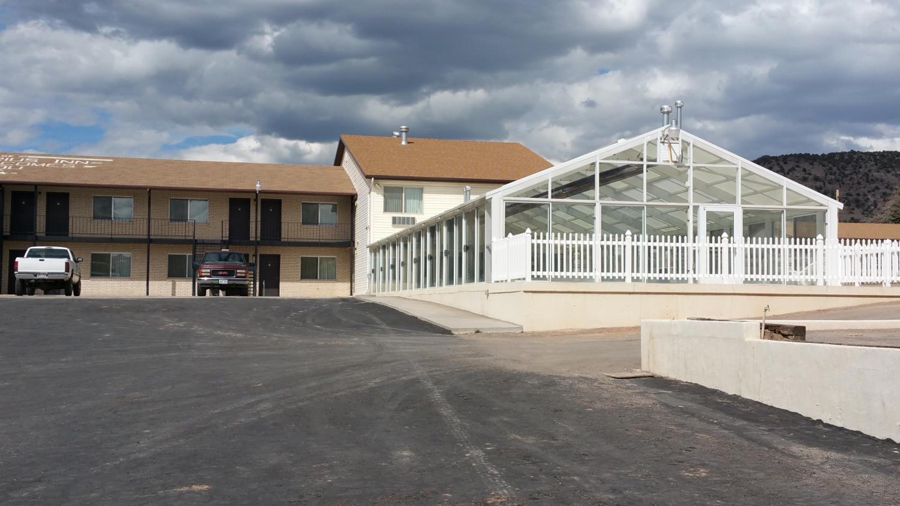 Aquarius Inn