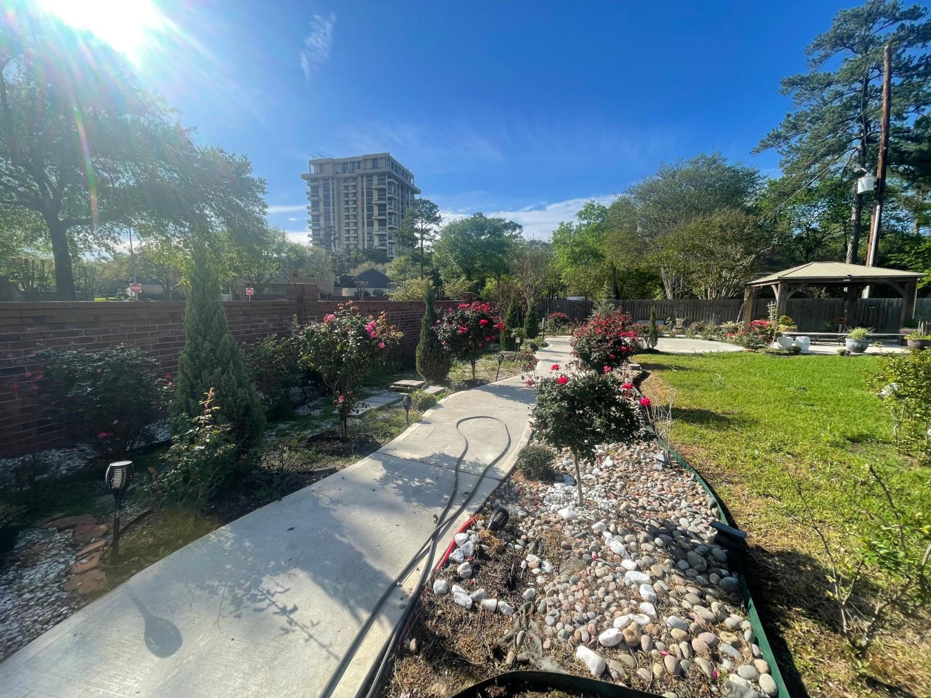 AFRA Home with huge garden Houston, Texas