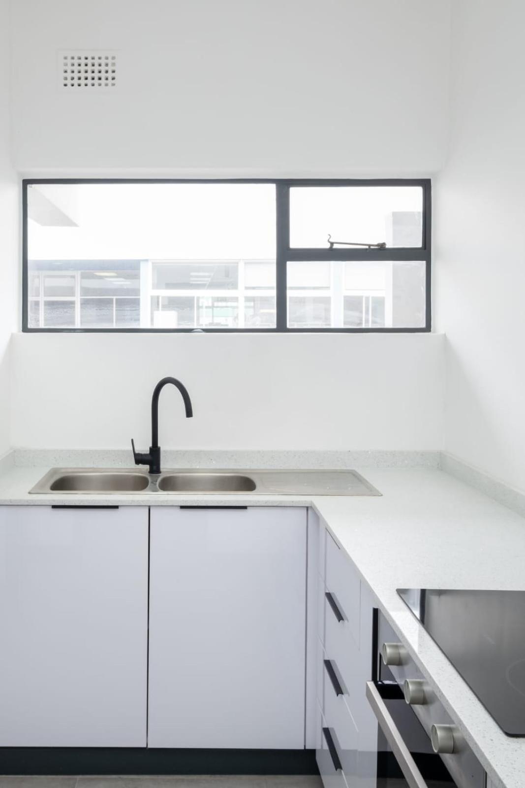 Loxton apartment