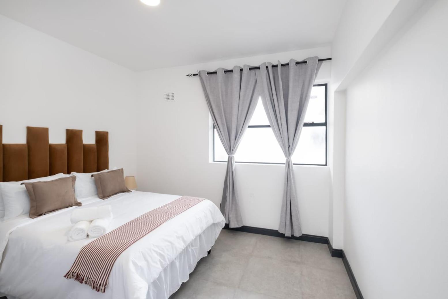Loxton apartment