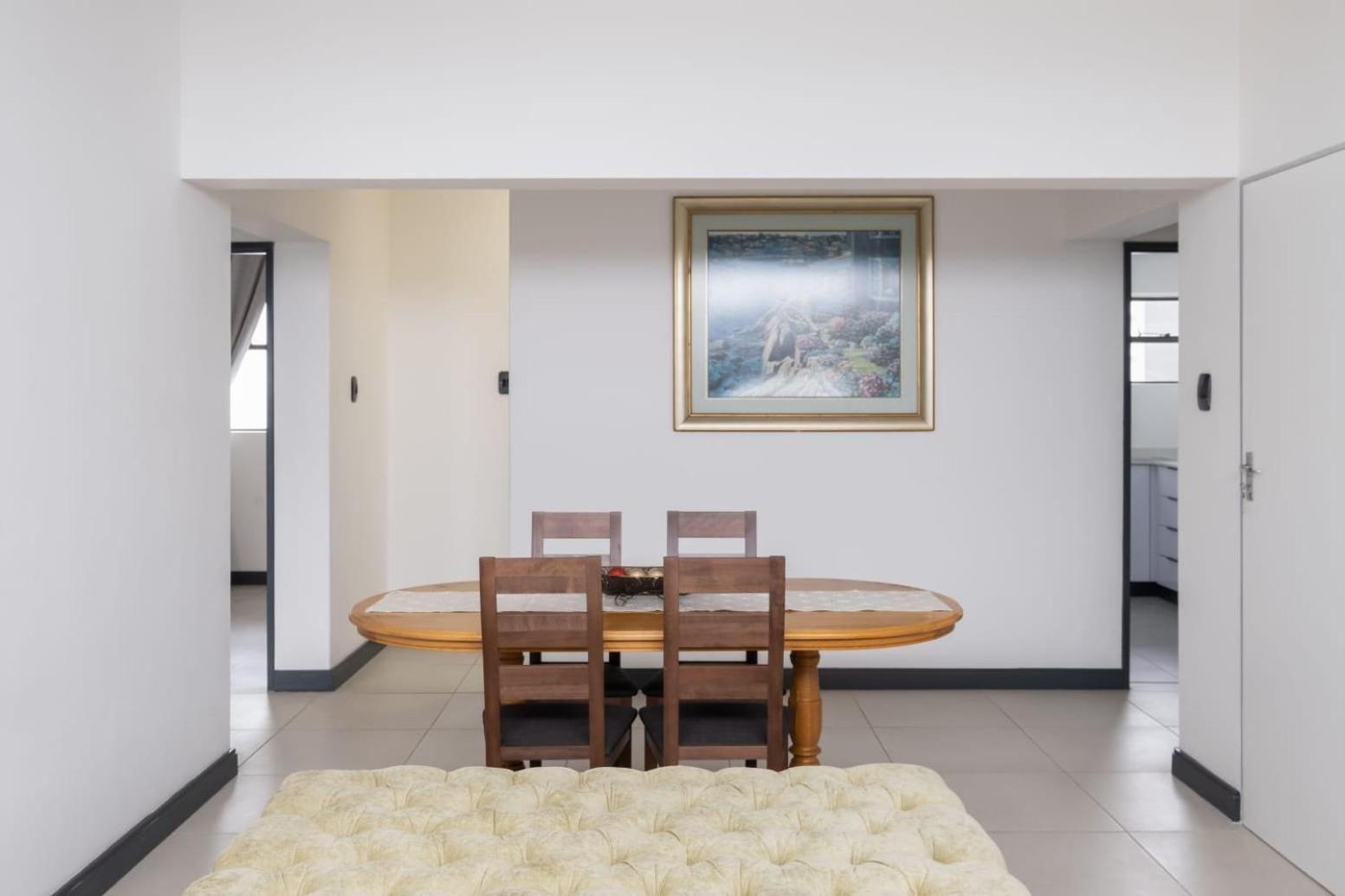 Loxton apartment