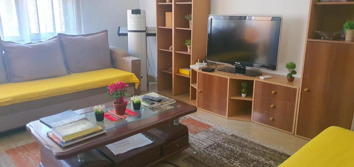 Sixth Apartment