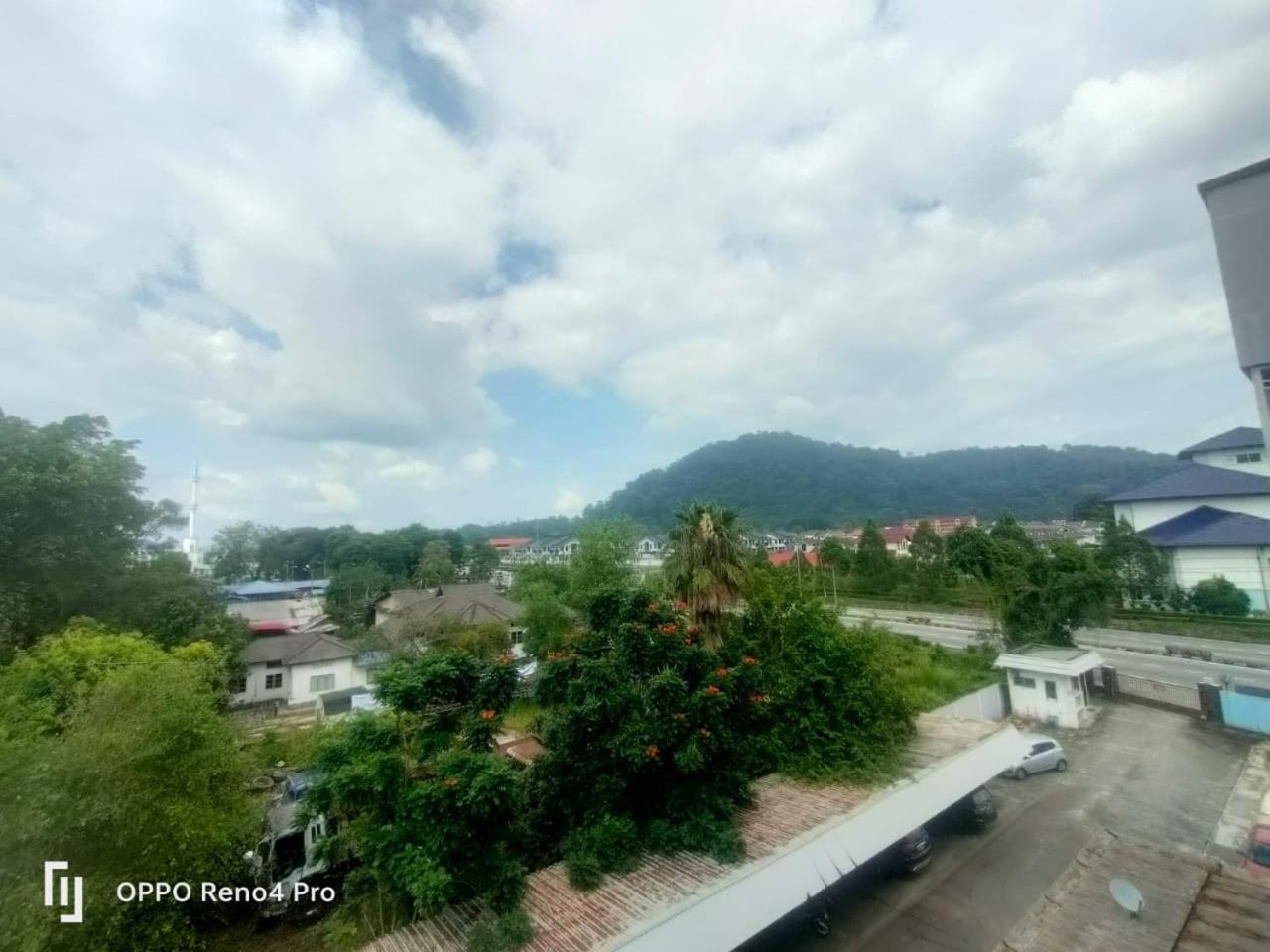 Batu Pahat Airbnb Homestay Empire 9 photo 5