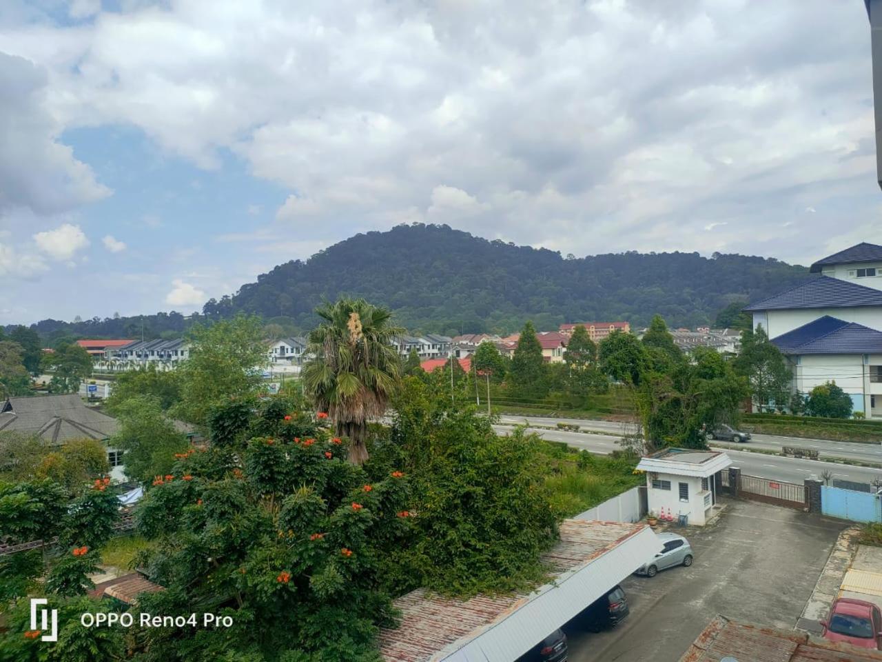 Batu Pahat Airbnb Homestay Empire 15 photo 7