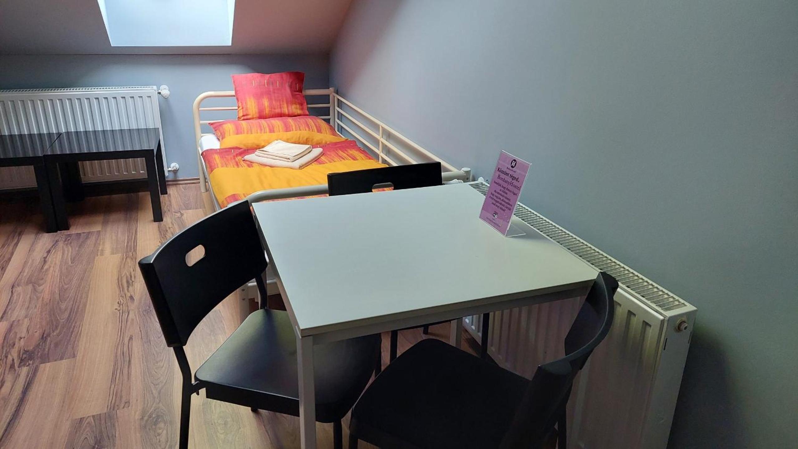 Bordany Hostel