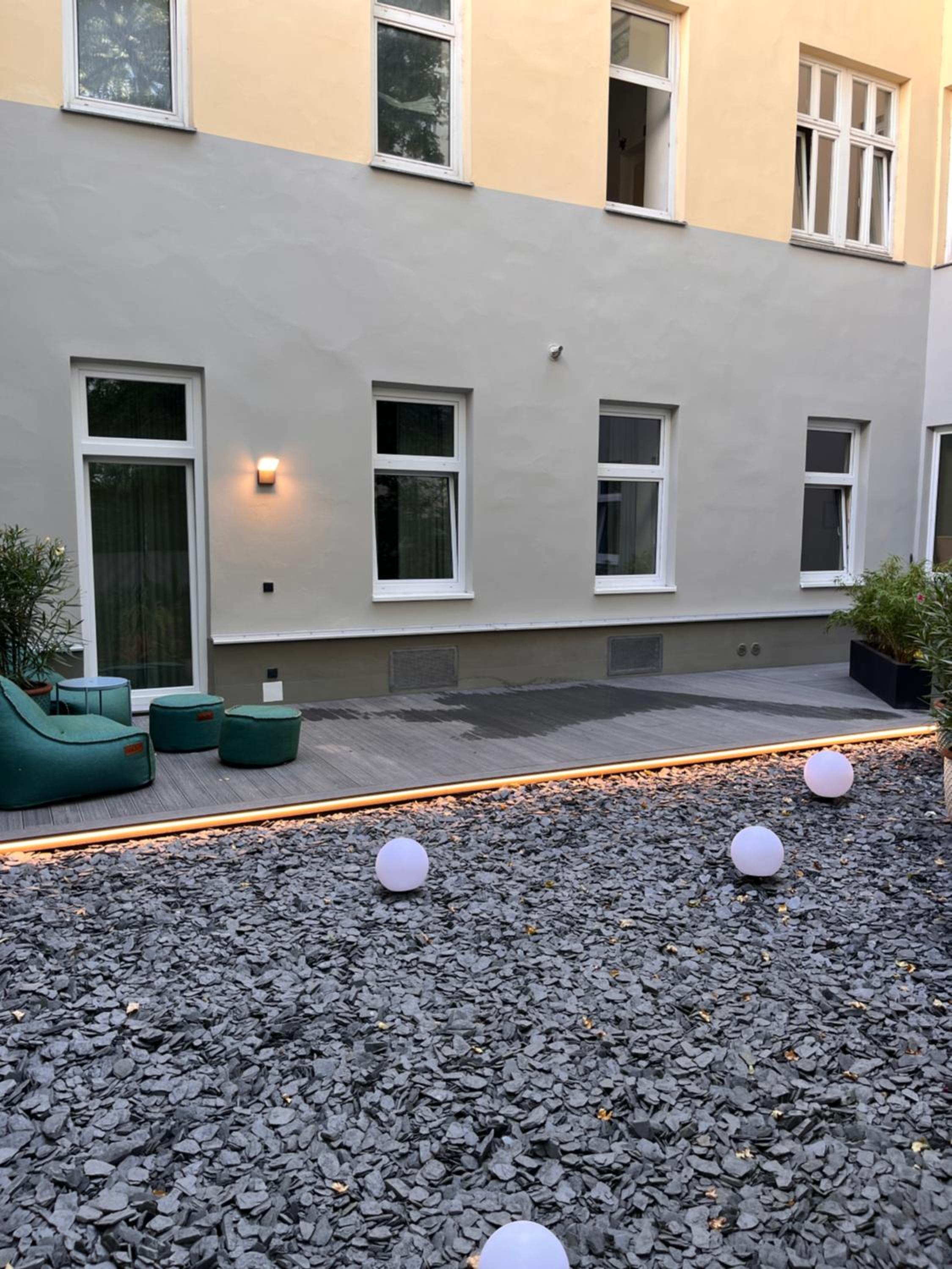 Street Living Hotel - Apartments