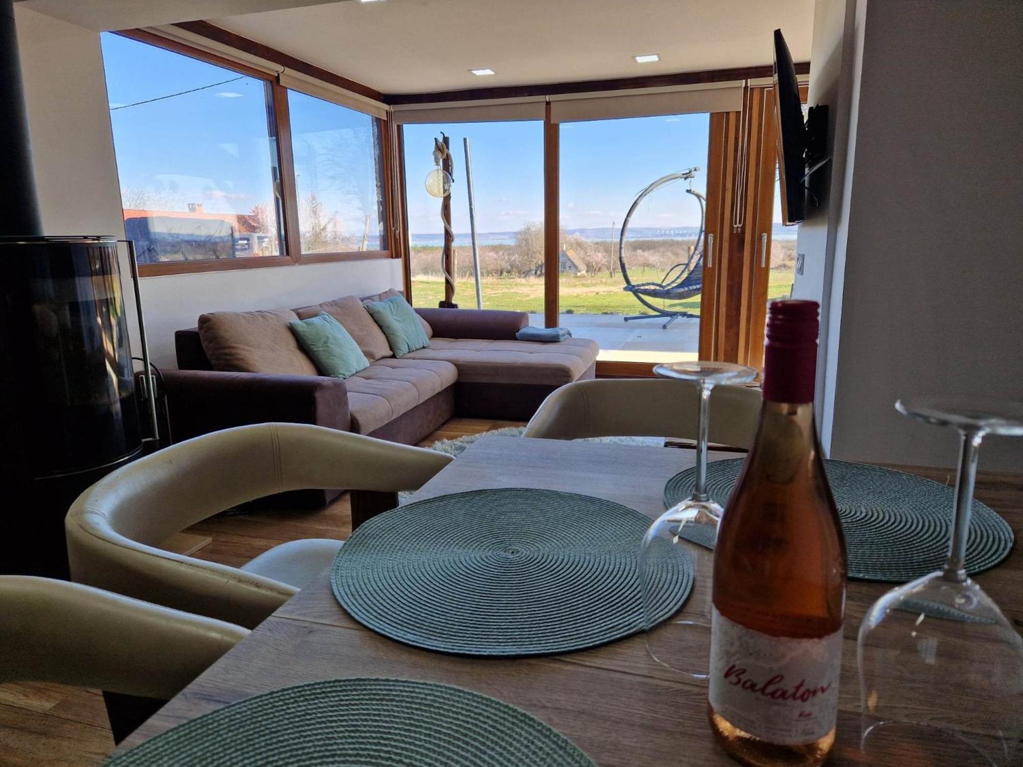 Luxury Reed House view 5