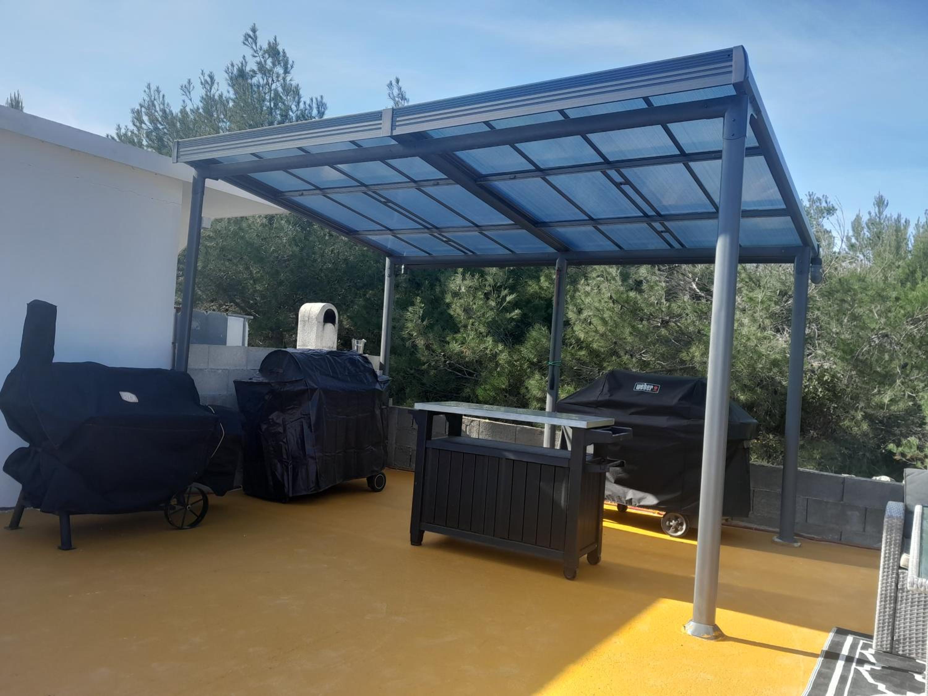 Caliente Apartments Vir B view 2