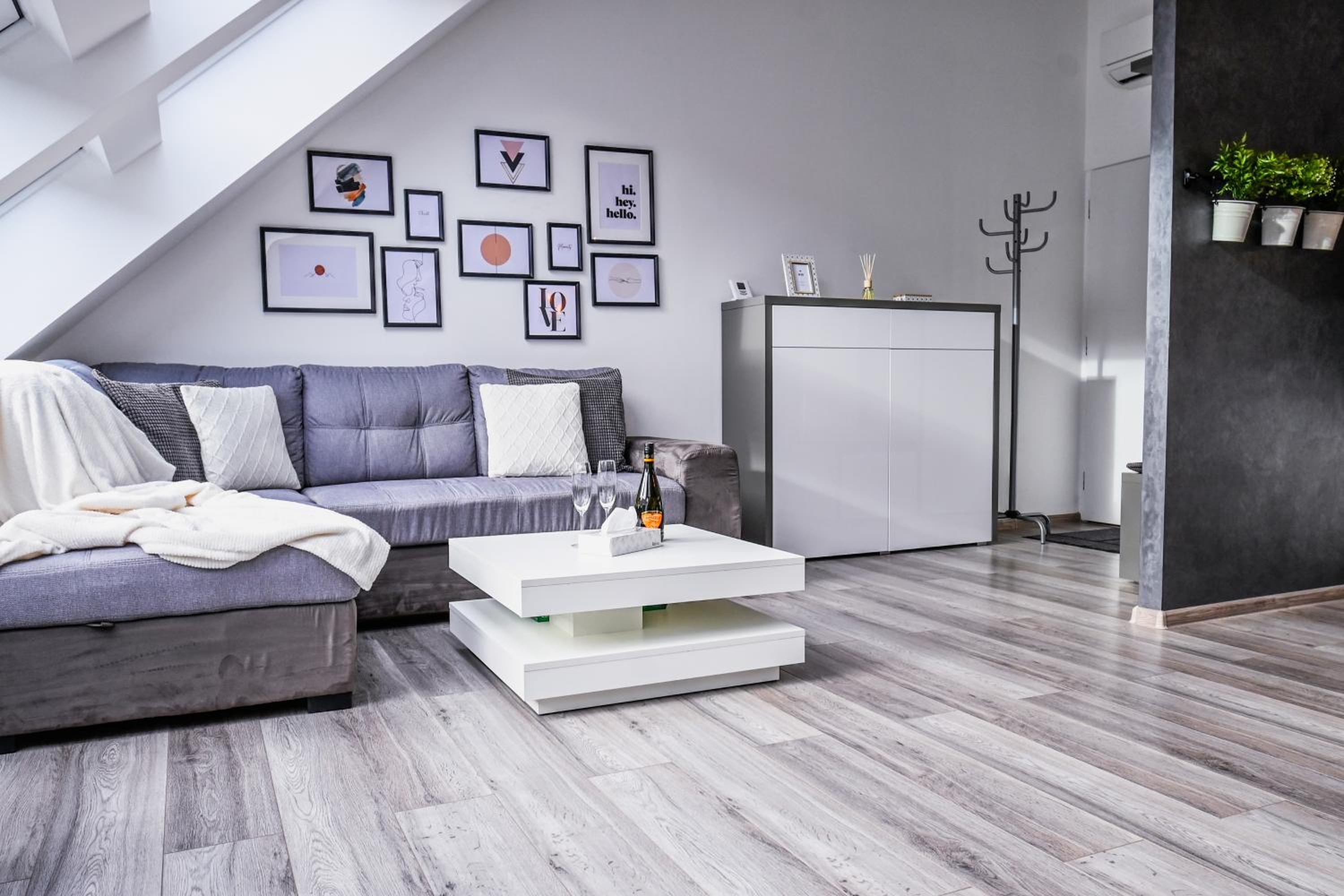 Luxury City Loft Modern and Elegant view 3