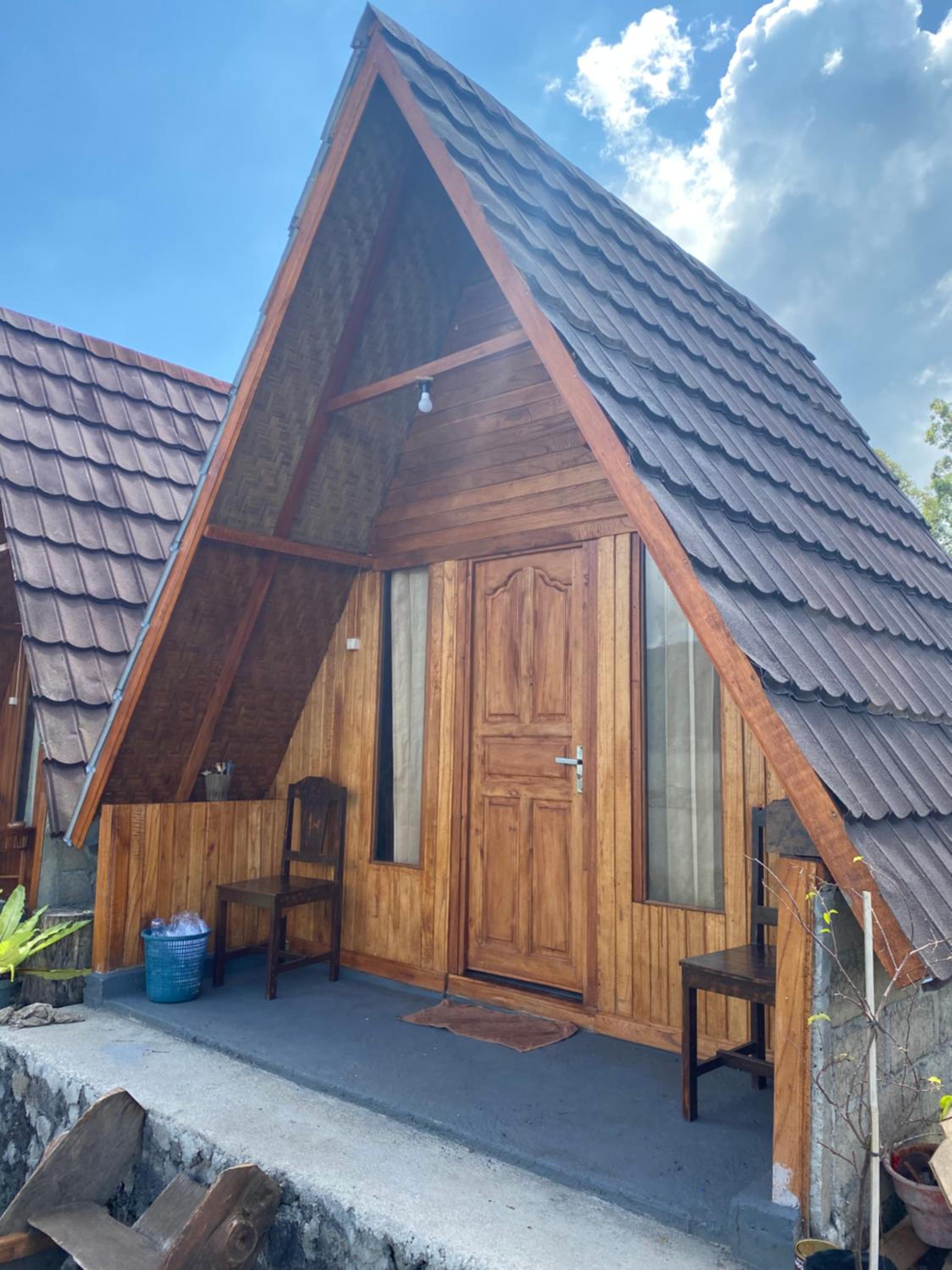 D' Tepi Danau Glamping view 5