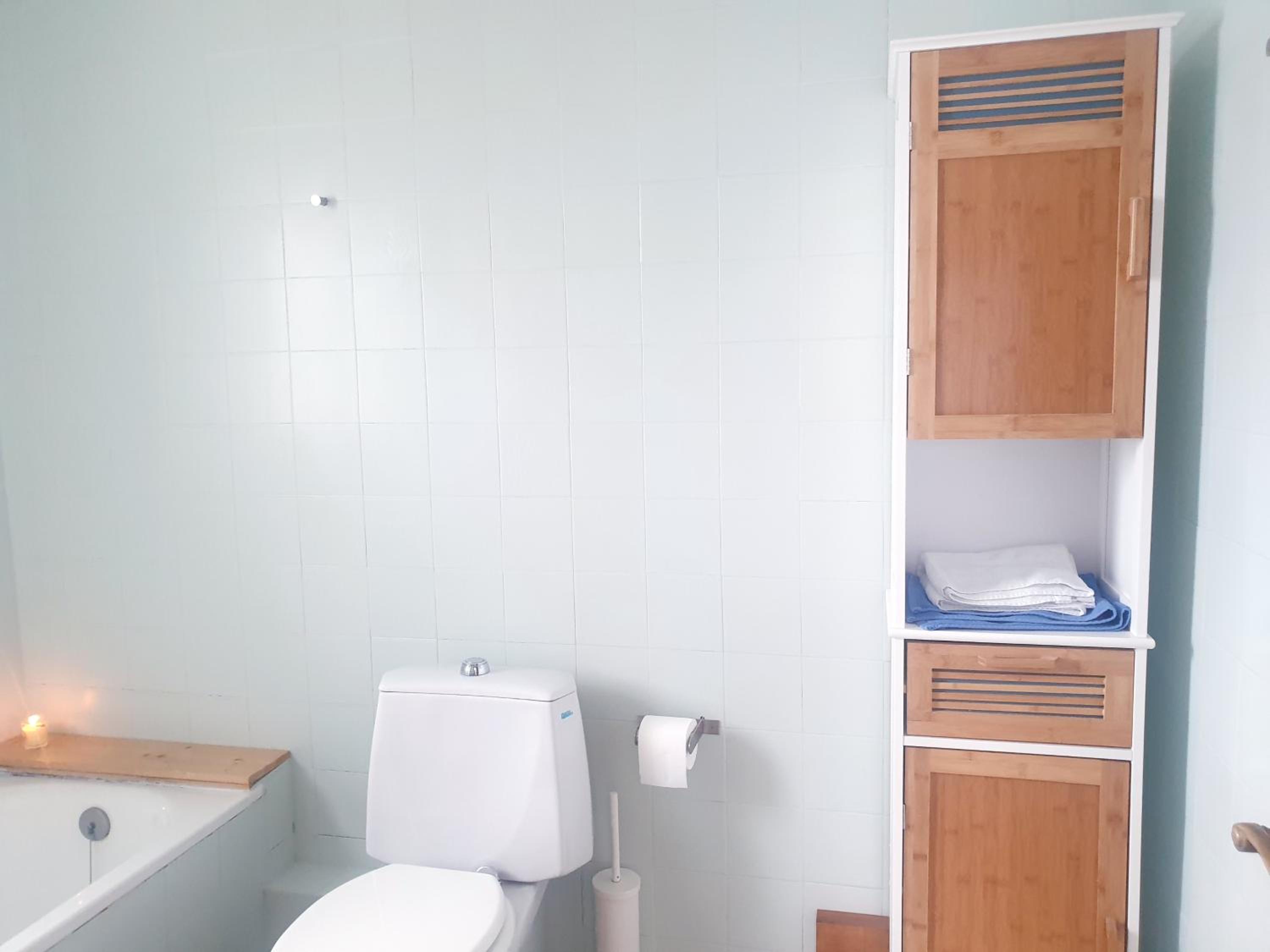 Tramuntana, casa amb bones vistes a mar, T