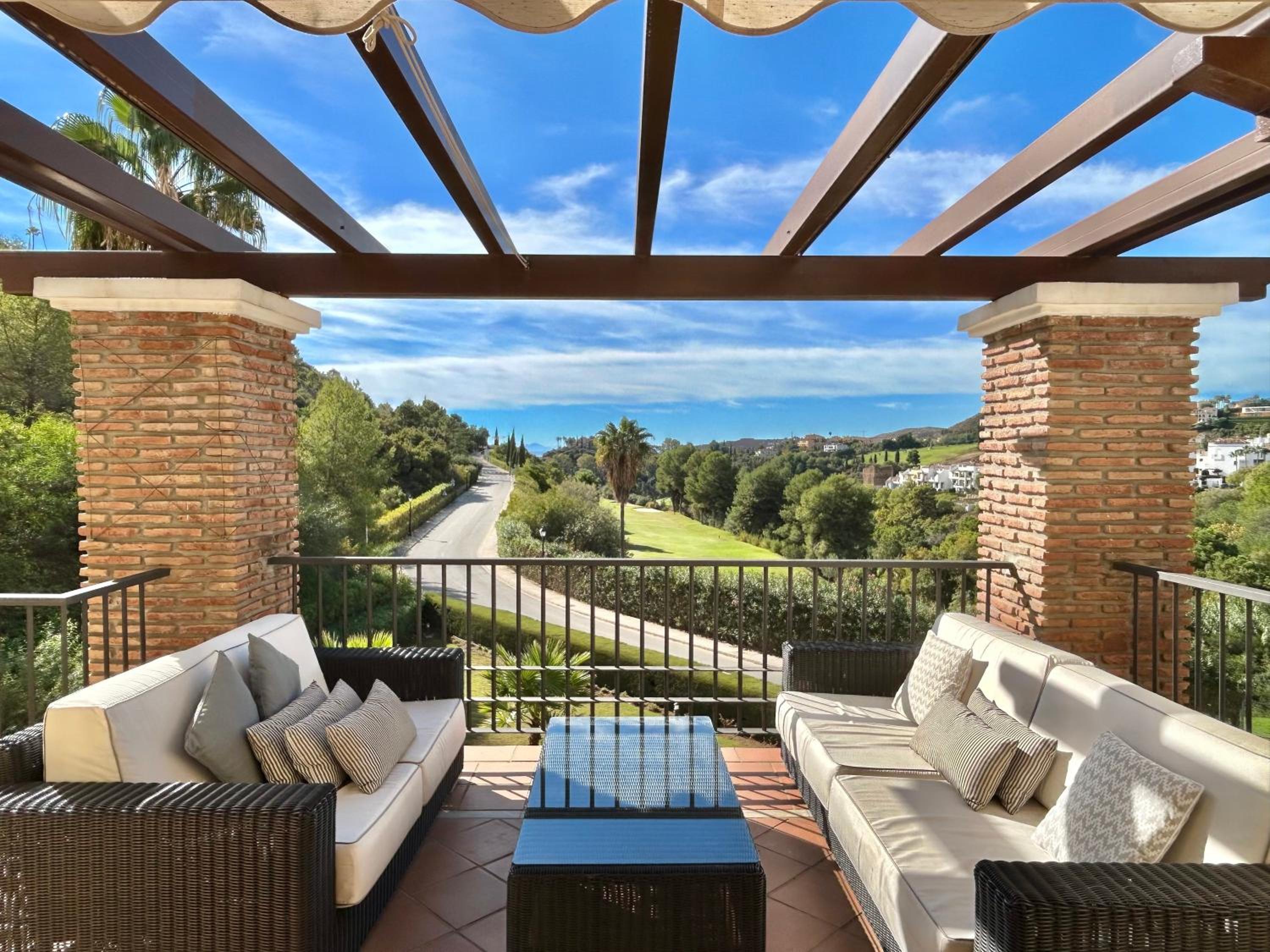 Hotel Penthouse Karina Los Arqueros - Image 1