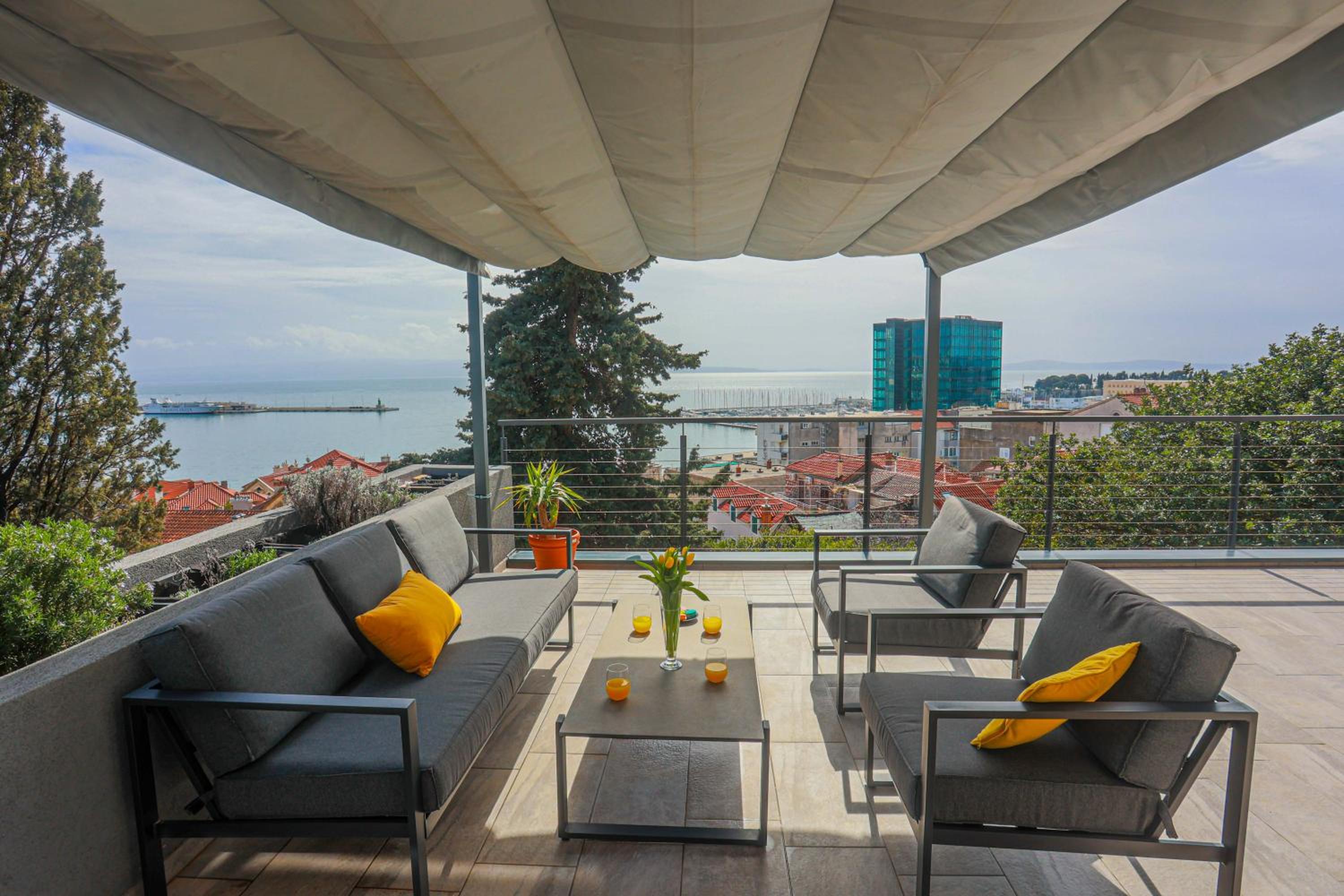 AMAI APARTMENT