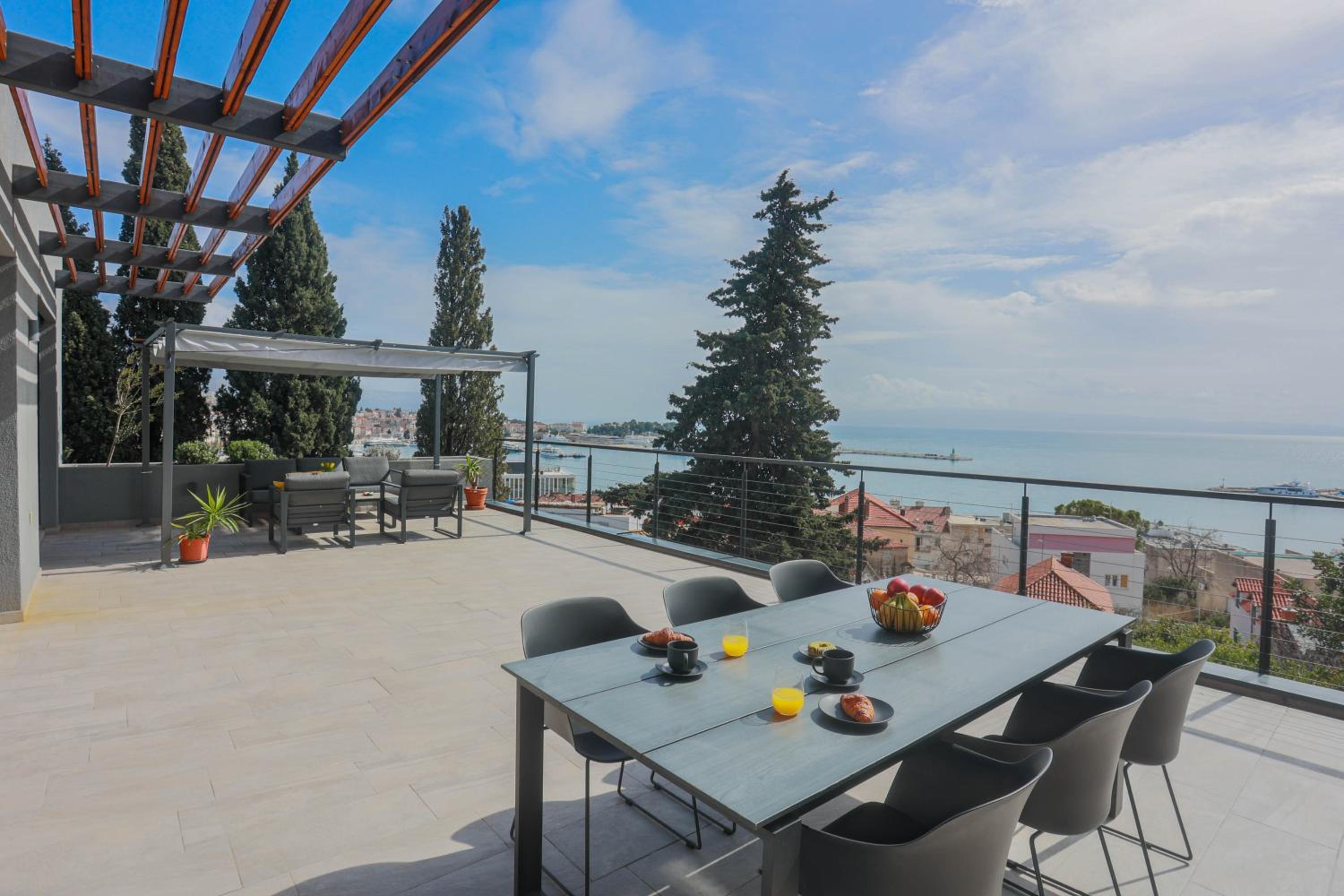 AMAI APARTMENT