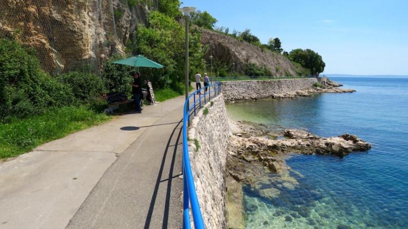 Apartman Hana u blizini ronilačkog kluba i Kostrenskih plaža