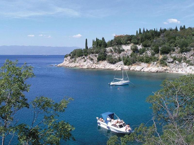 Apartman Hana u blizini ronilačkog kluba i Kostrenskih plaža