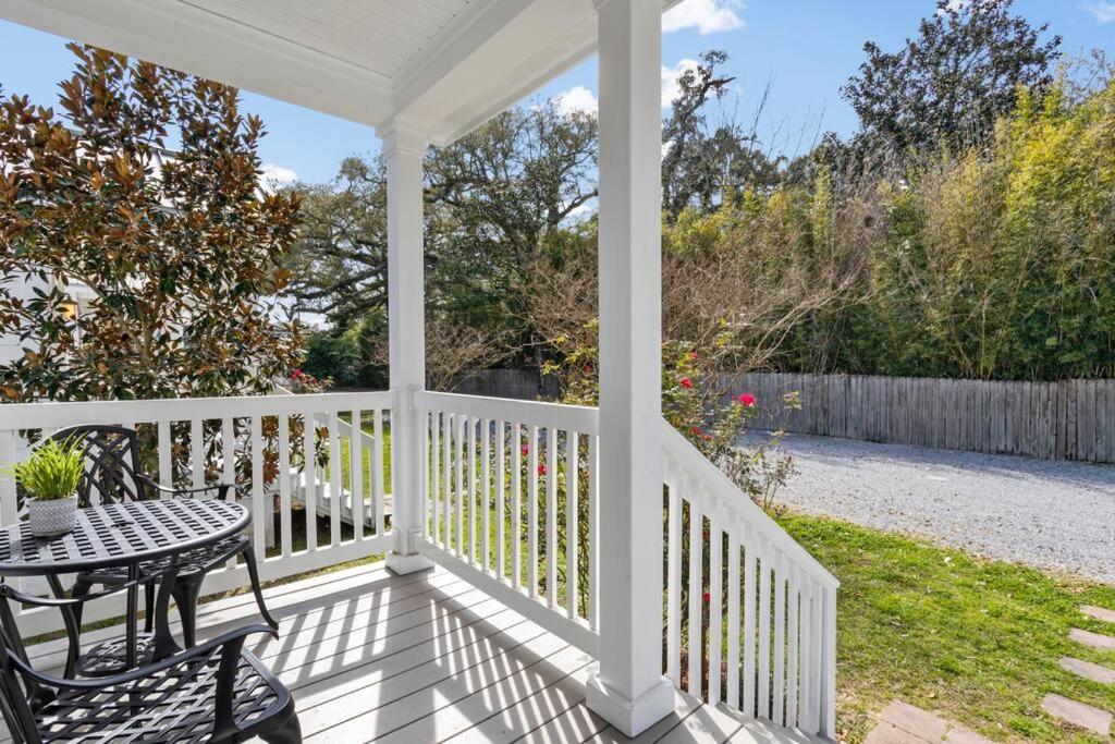 Best Cottage in Ocean Springs- GOLF CART INCLUDED!!! view 4