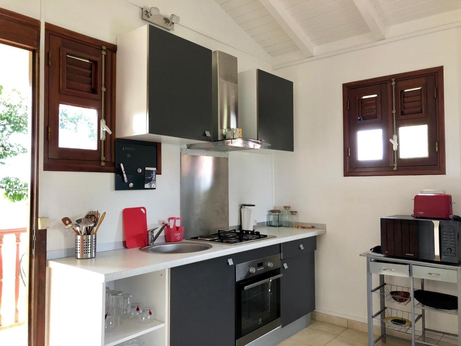 T2 agréable et lumineux proche des plages du Gosier - 1 chambre - wifi disponible view 3