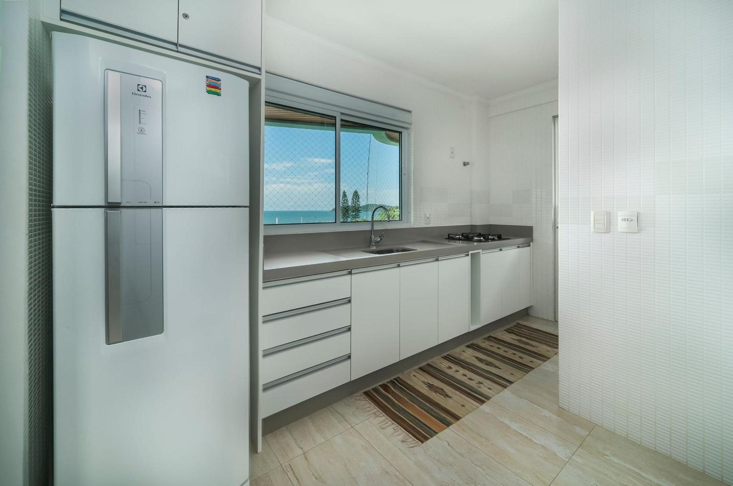 Aluguel Apartamento 3 quartos sendo 1 suíte em Bombinhas