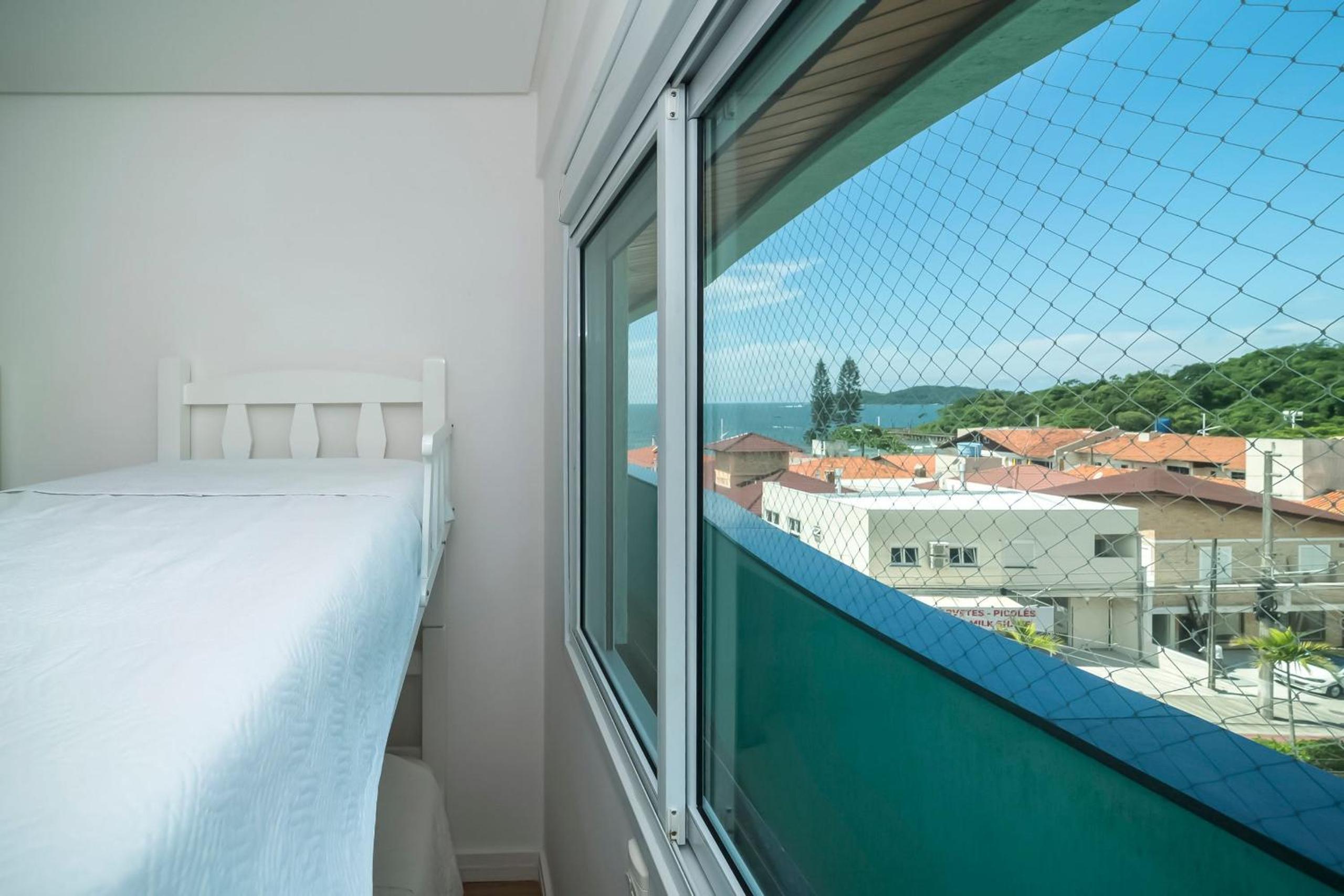Aluguel Apartamento 3 quartos sendo 1 suíte em Bombinhas