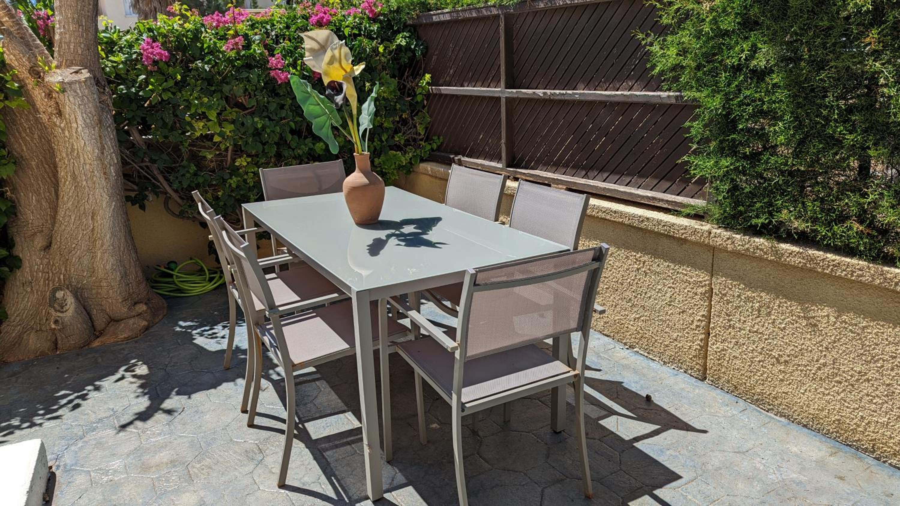 Stylish Garden Apartment at Paphos Harbour