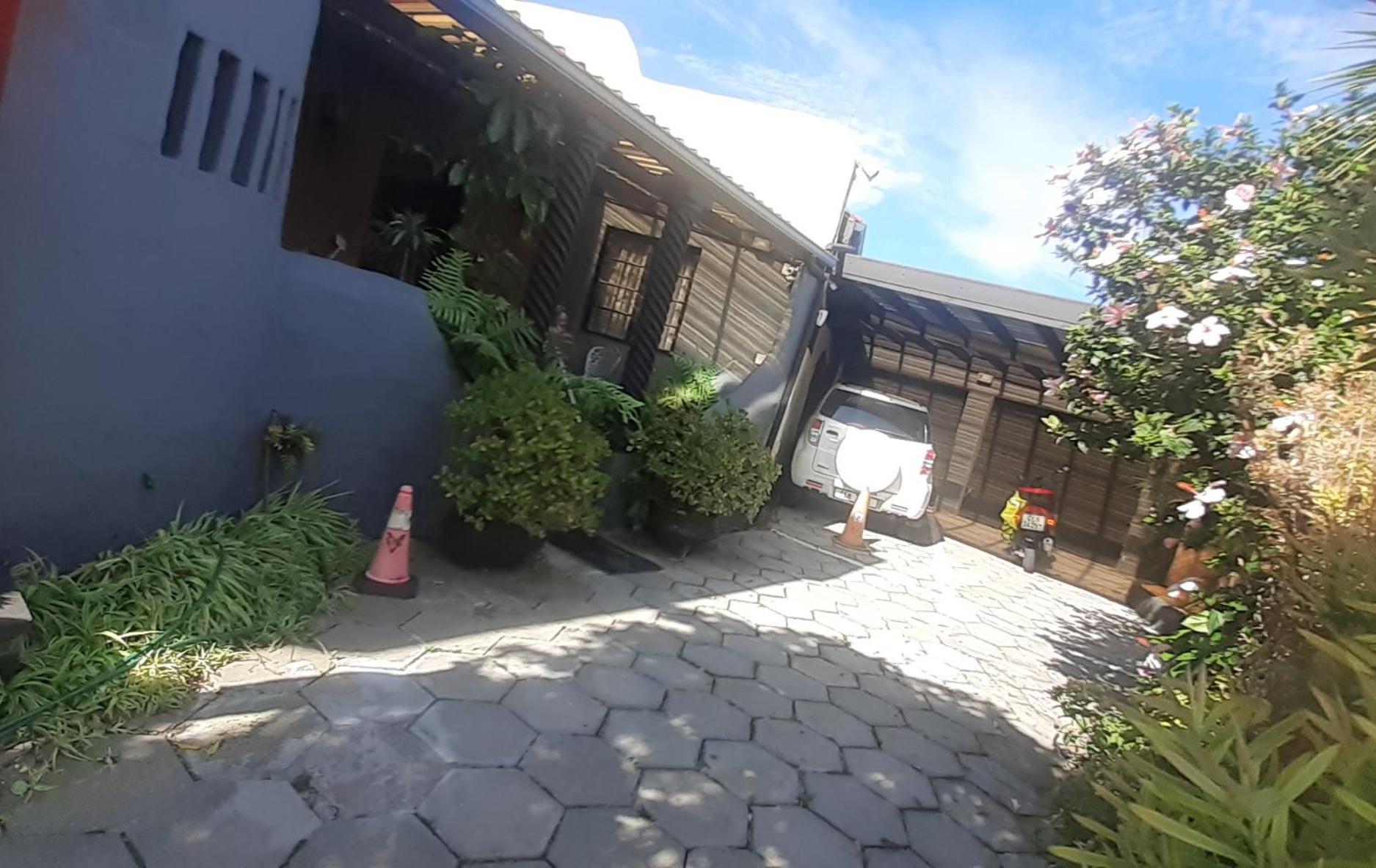 Villa Ocean Crest B&B