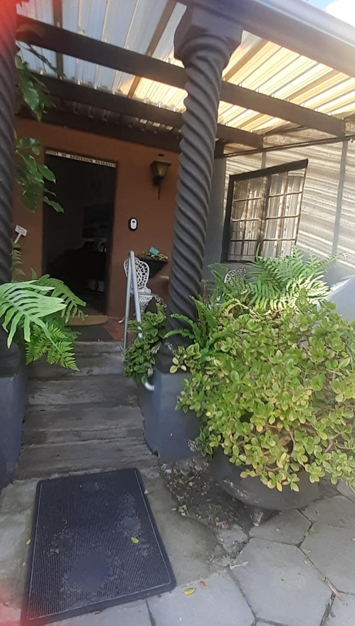 Villa Ocean Crest B&B