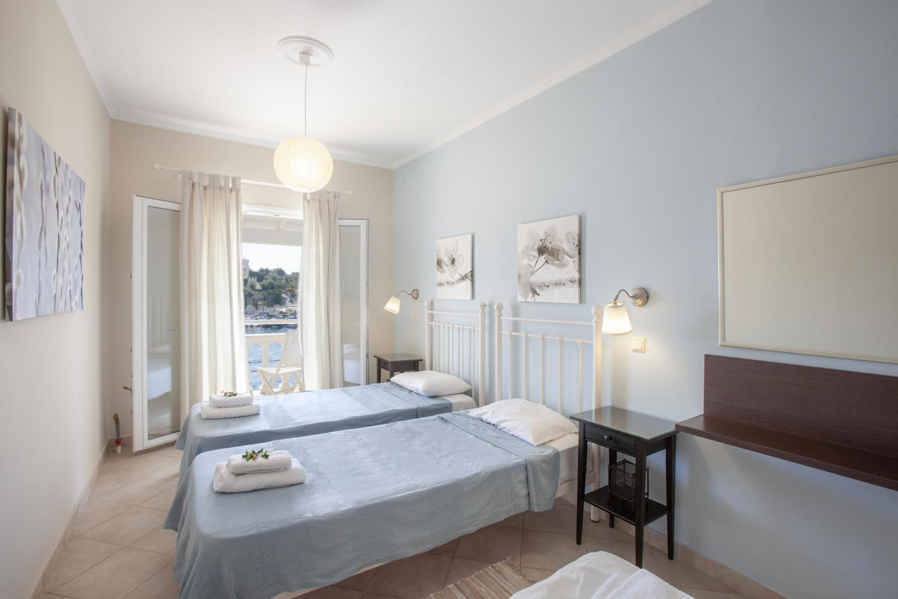 Kassiopi Seafront Elegant Apartments