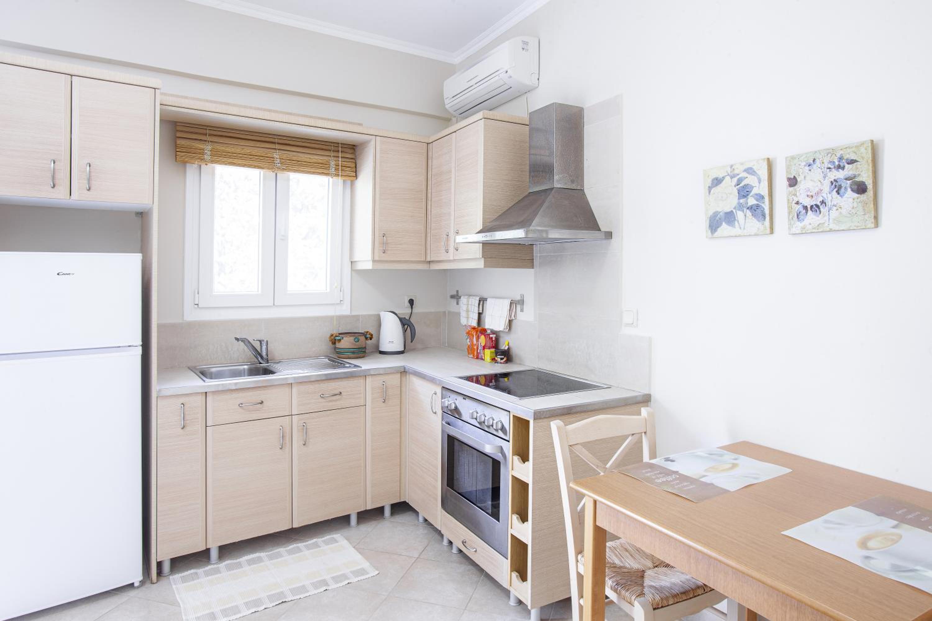 Kassiopi Seafront Elegant Apartments