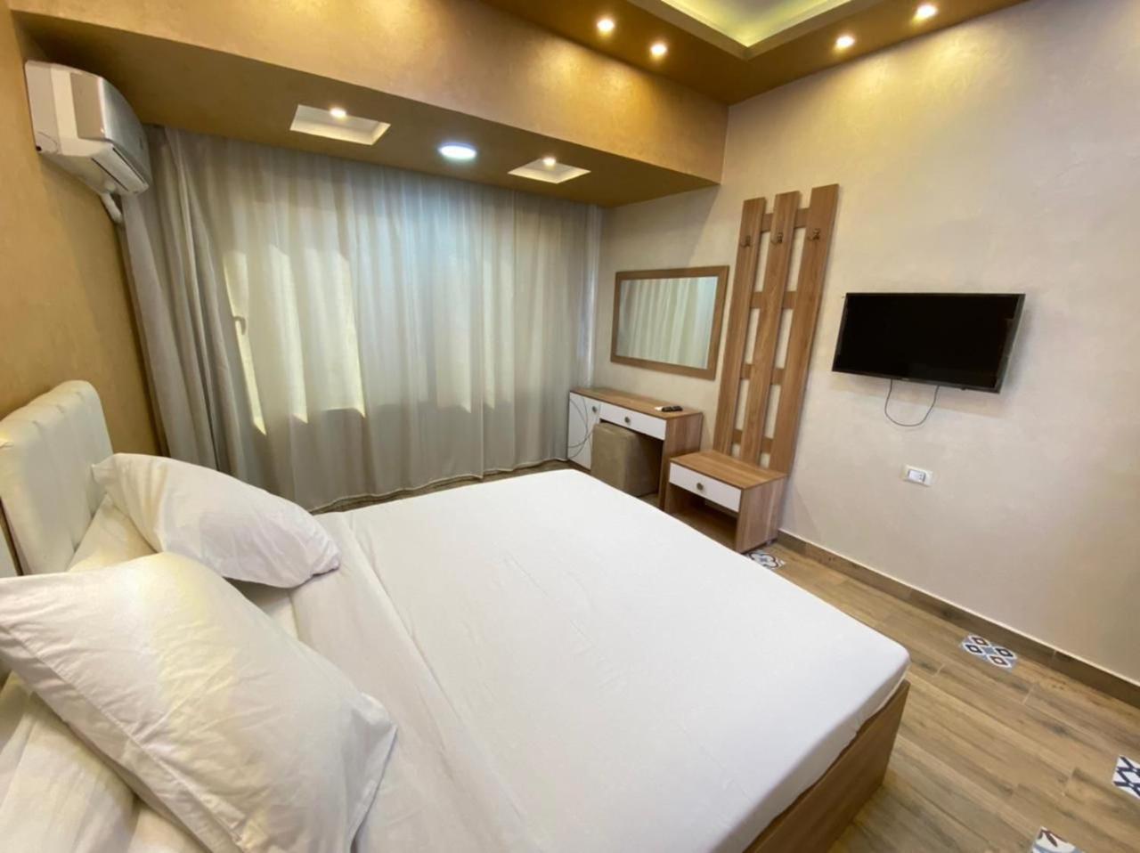 A1 Deluxe Apartments