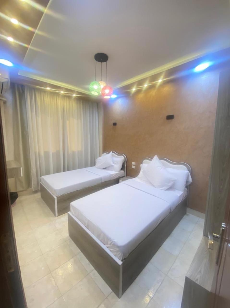 A1 Deluxe Apartments