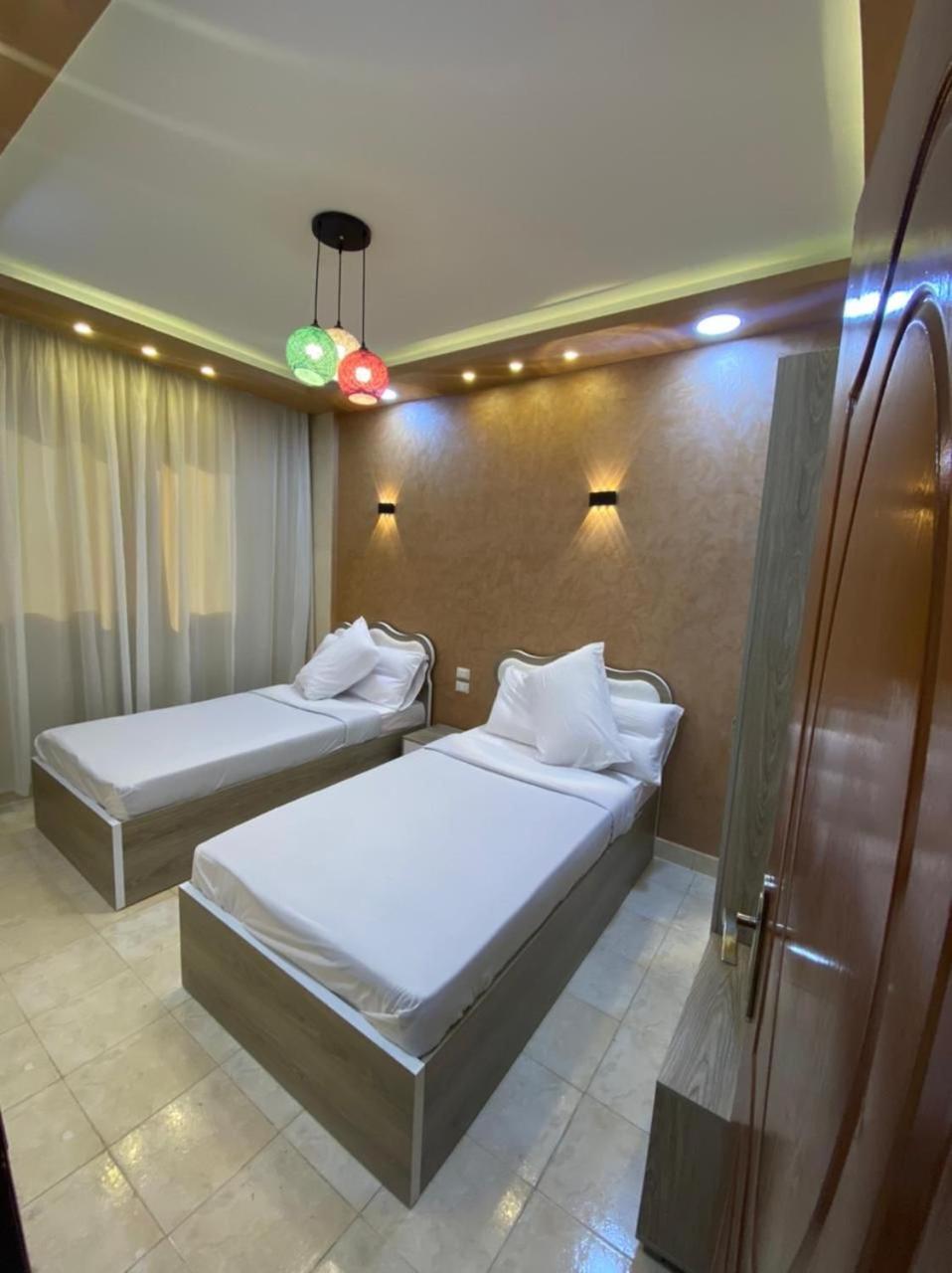 A1 Deluxe Apartments